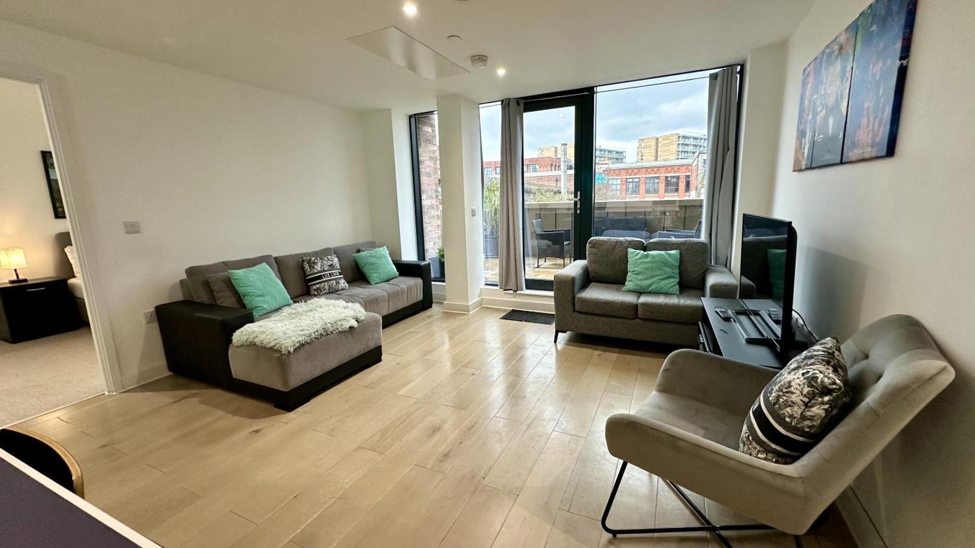 Lux Livin' Apartments - Luxury 2 Bed Apartment With Sky Garden Manchester Exterior photo