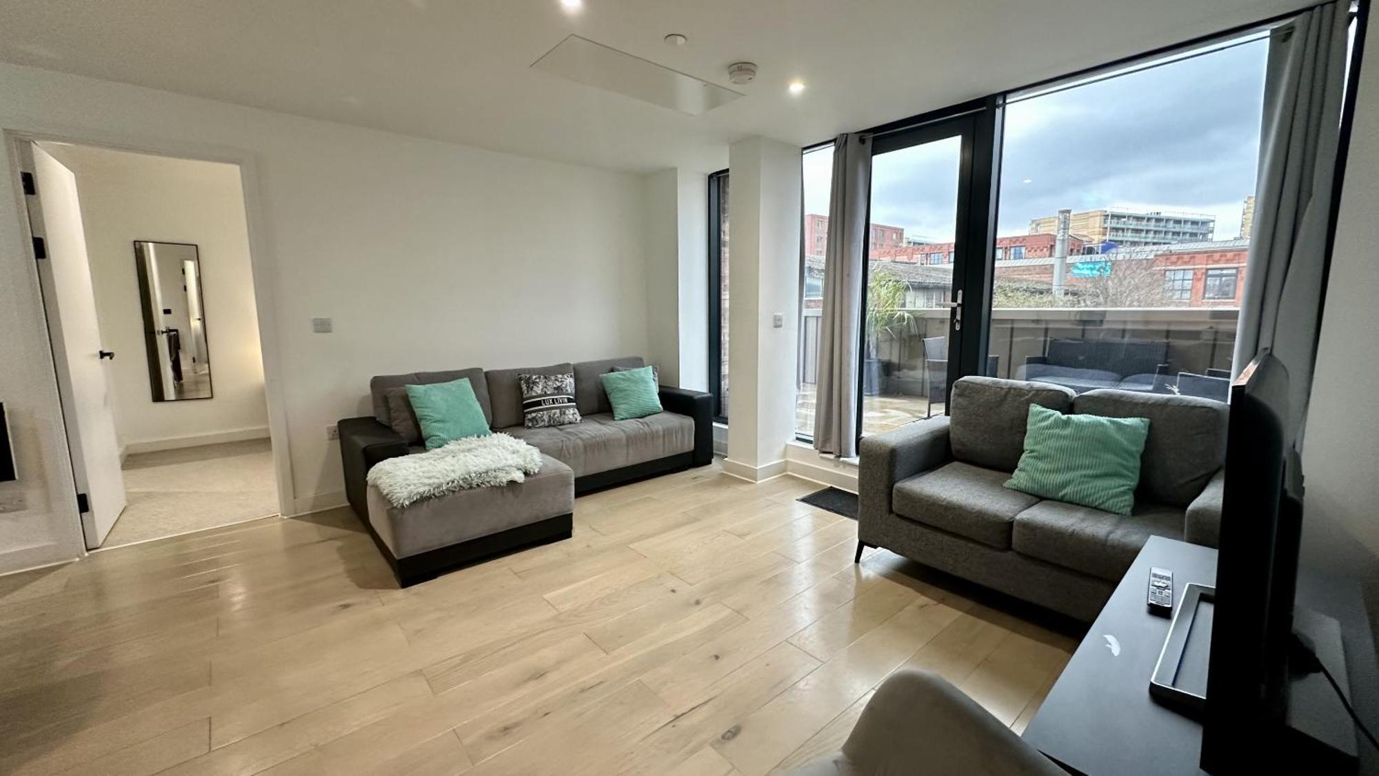 Lux Livin' Apartments - Luxury 2 Bed Apartment With Sky Garden Manchester Exterior photo