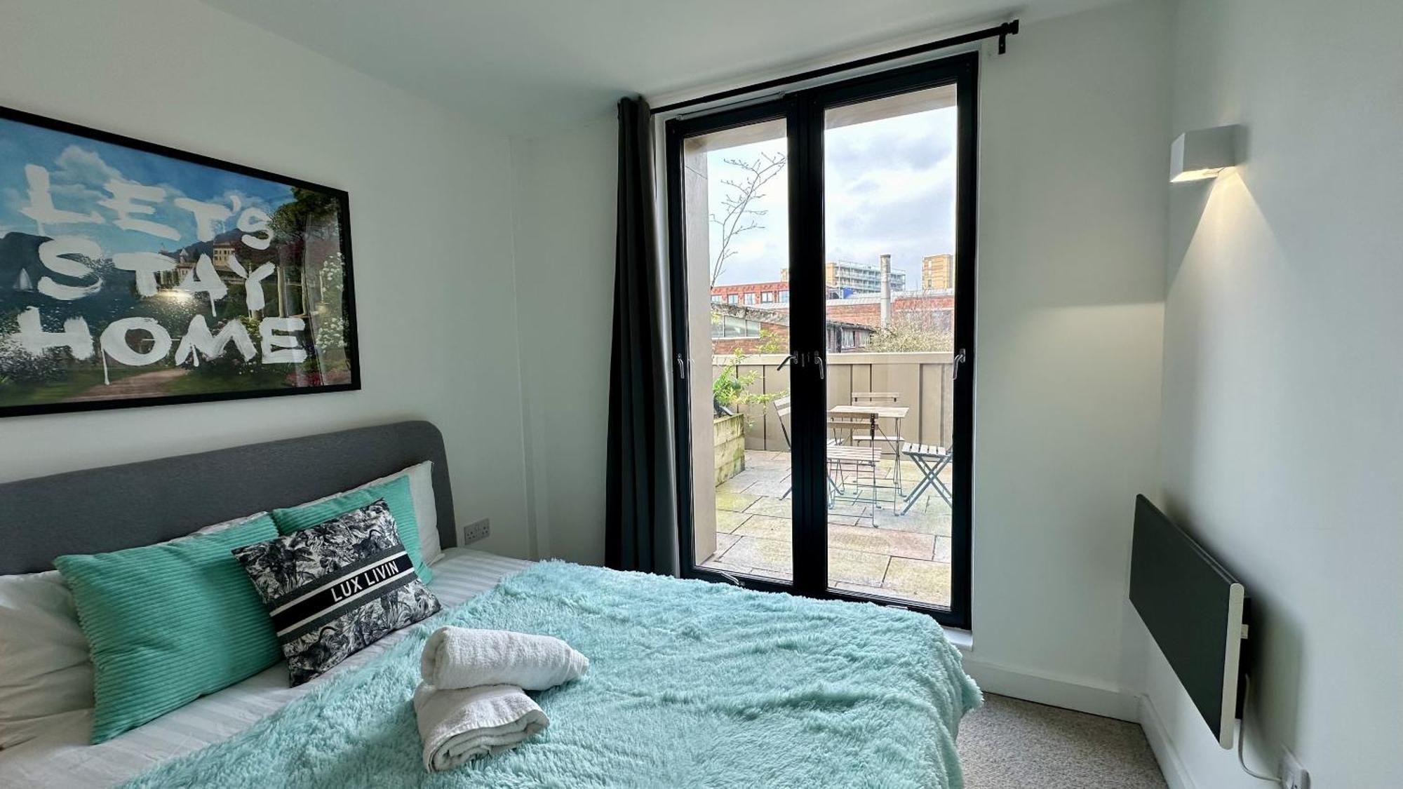 Lux Livin' Apartments - Luxury 2 Bed Apartment With Sky Garden Manchester Exterior photo