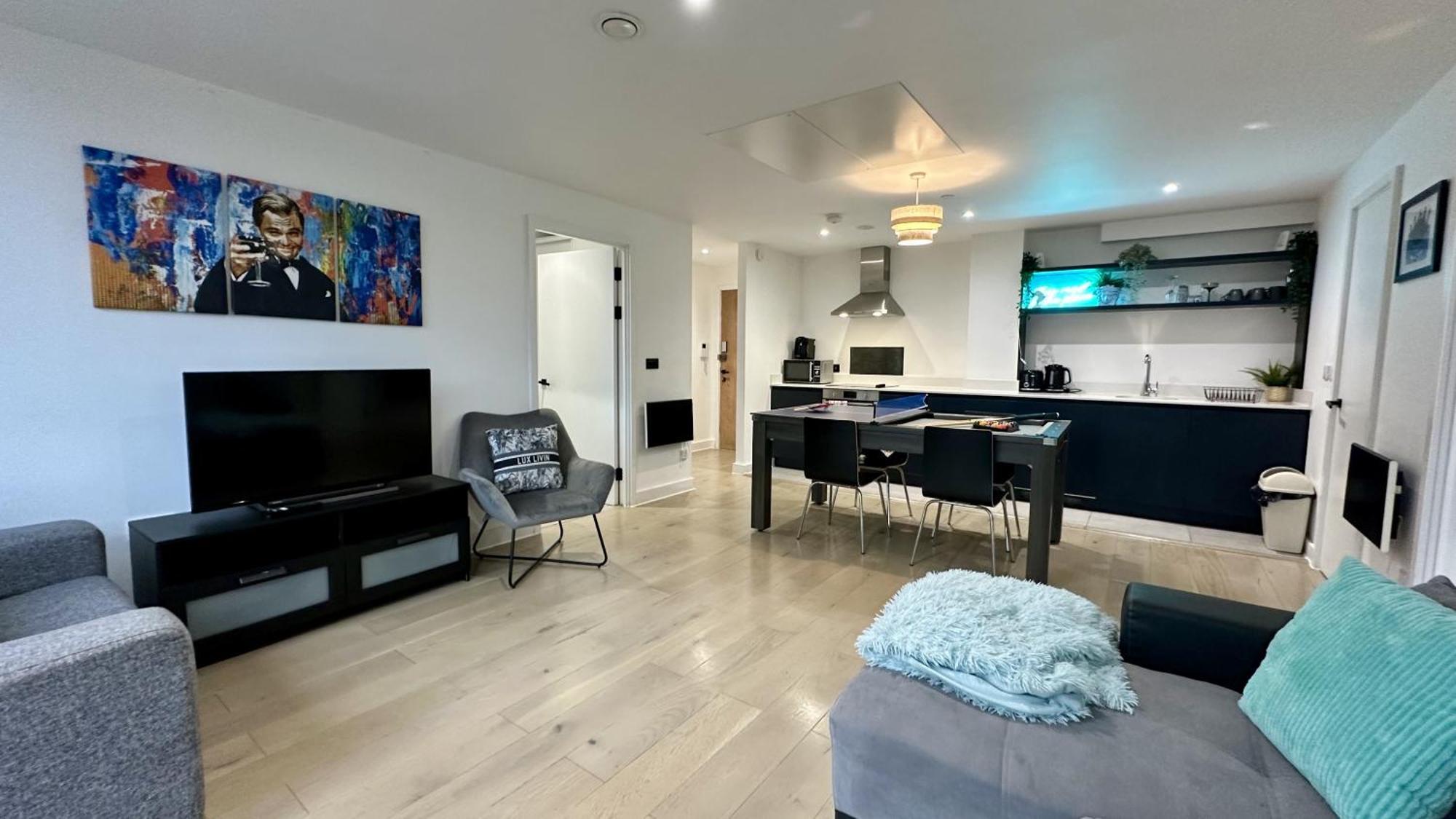Lux Livin' Apartments - Luxury 2 Bed Apartment With Sky Garden Manchester Exterior photo